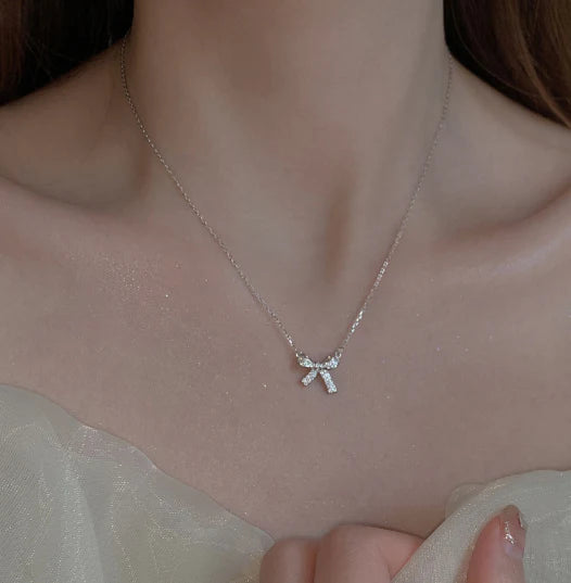 Collier "AWA"